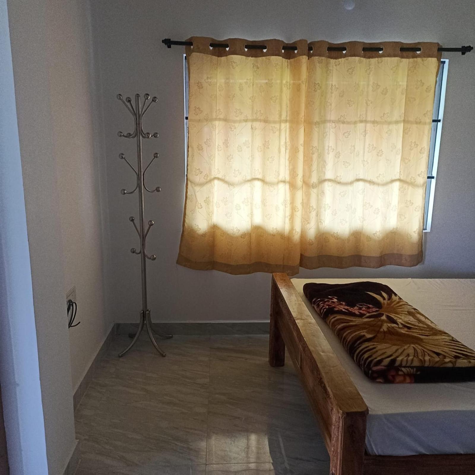 Cloudy Adobe Villa Madikeri Exterior photo