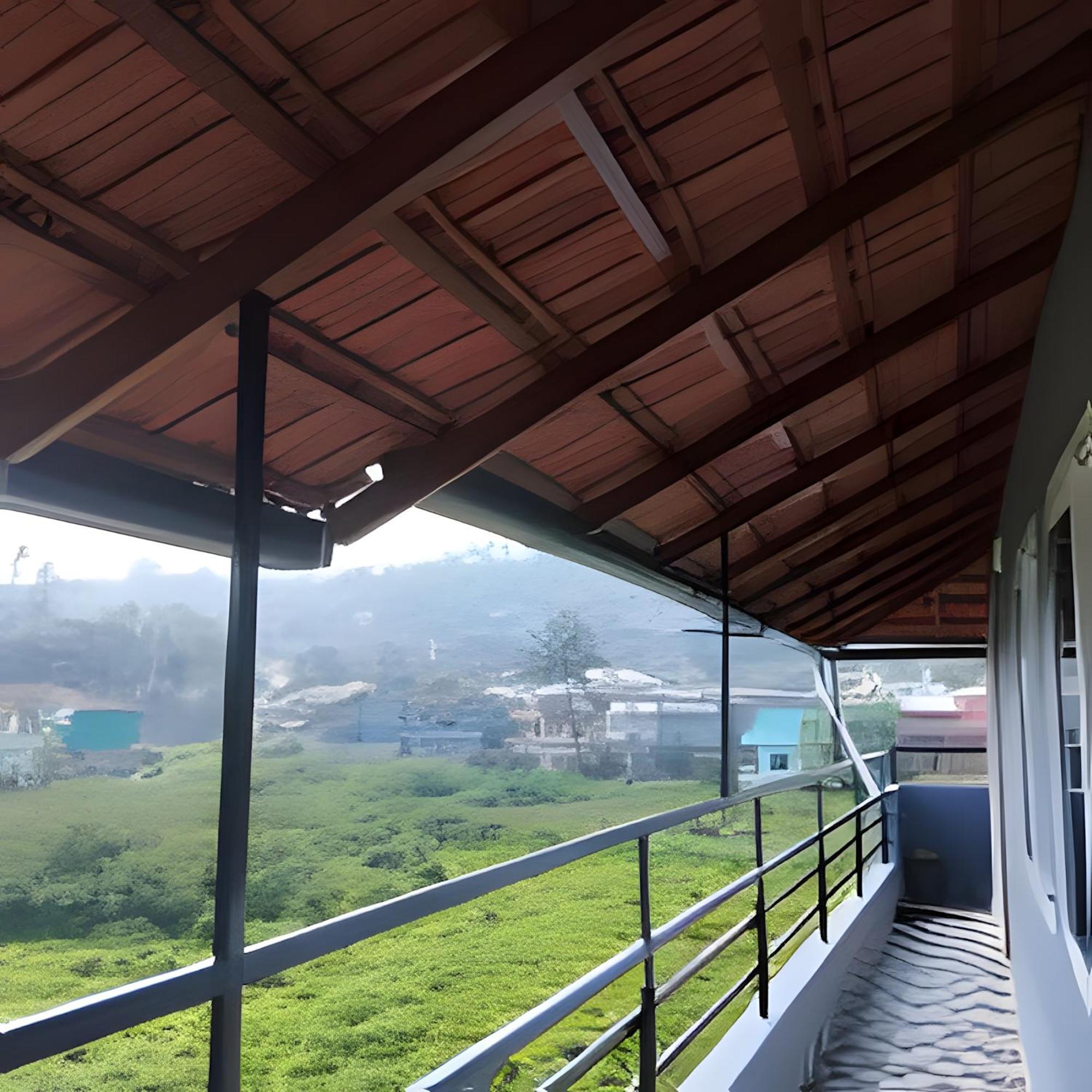 Cloudy Adobe Villa Madikeri Exterior photo